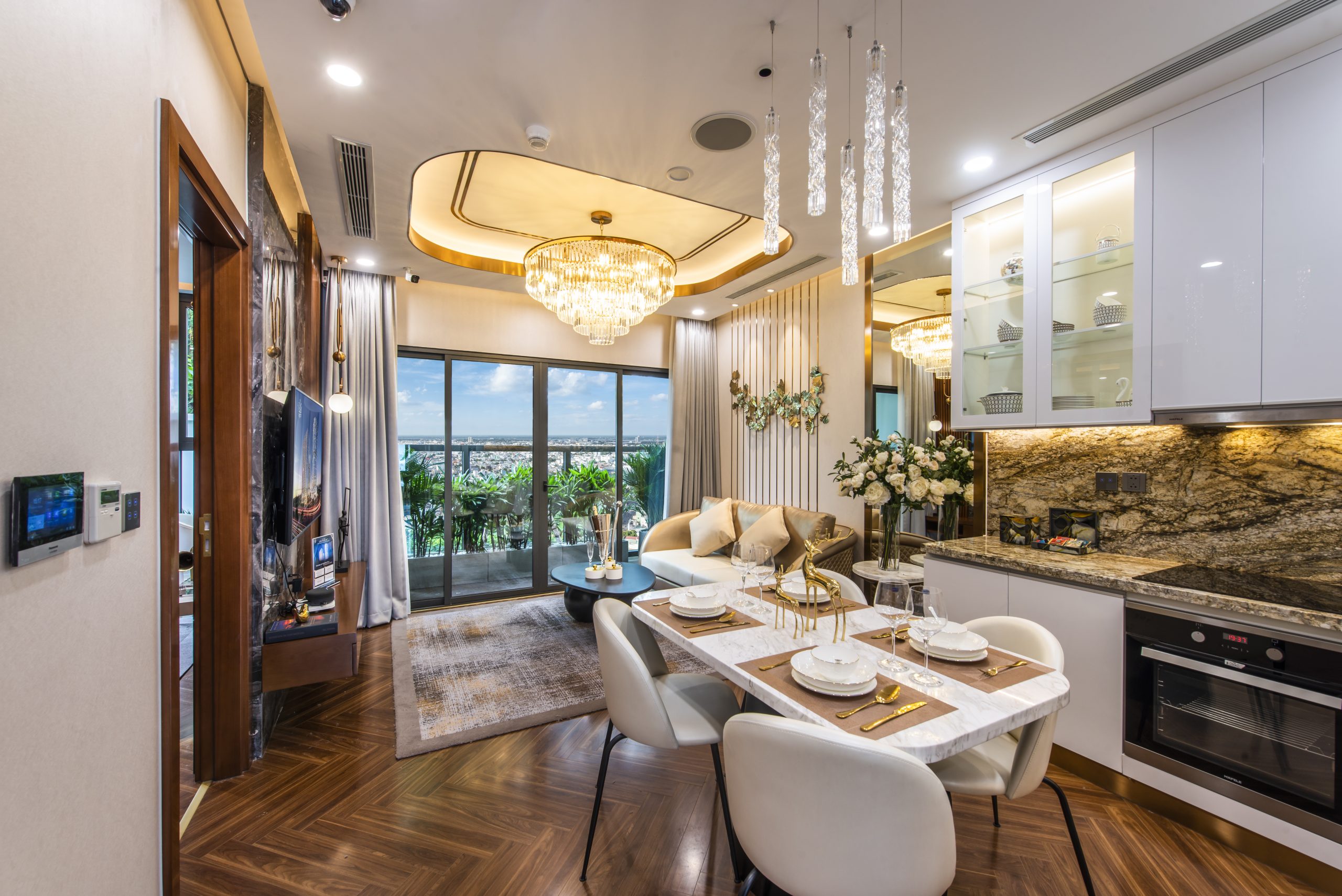 DIAMOND CROWN HAI PHONG